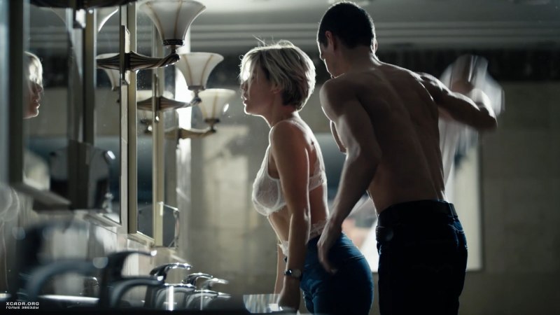 Виктория Маслова ню