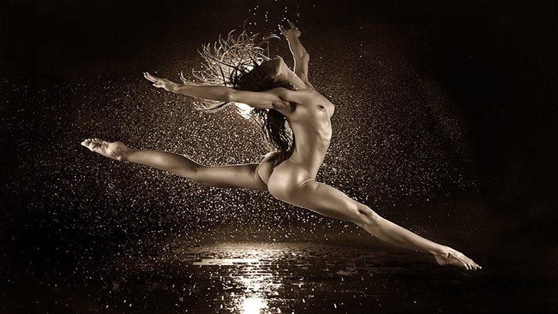 Голые фигуристки на льду