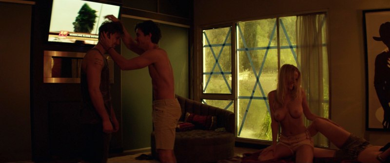 Марсей Монро постельные сцены