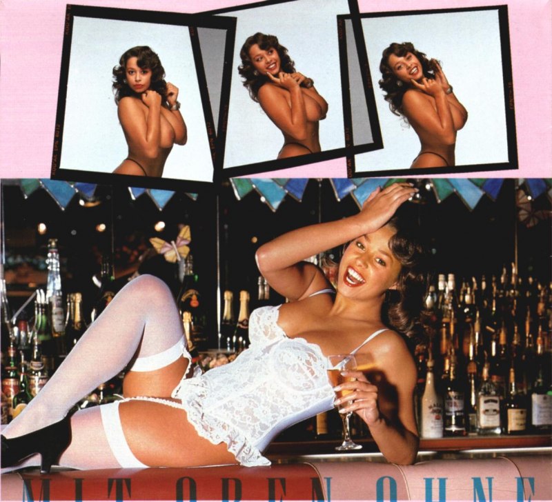 Мария Уитэйкер голышом