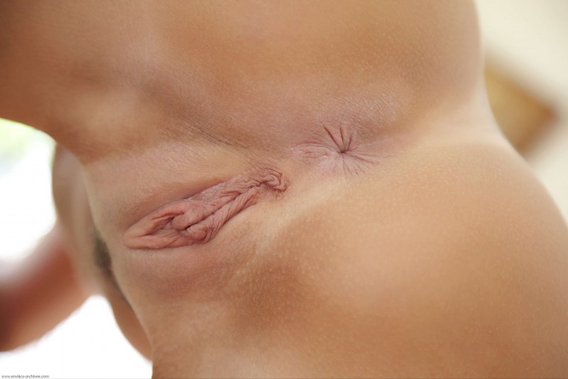 Голые худышки крупным планом