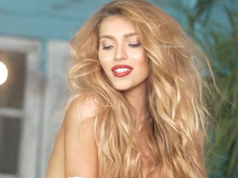 Регина Тодоренко Максим