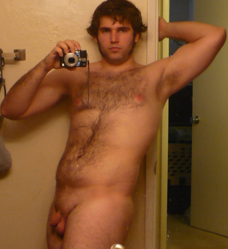 Голые мужчины с маленьким хуем