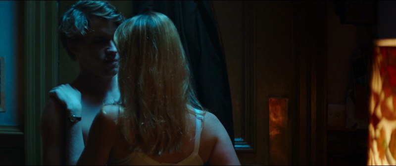 Молокососы сериал эротические сцены