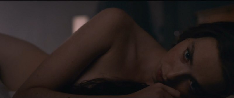 Фрейя Мавор постельные сцены