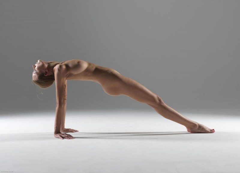 Magdalena Contortionist