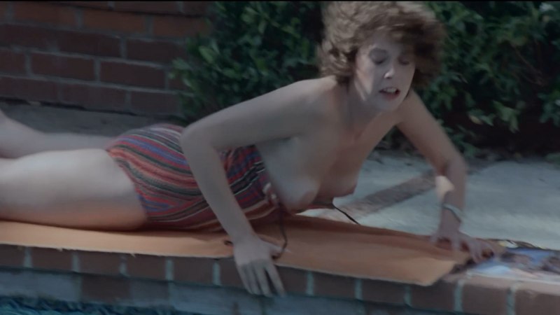 Эммануэль Сильвия Кристель 1974 ню