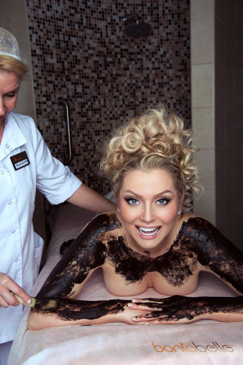 Лена Николь в чулках xxx