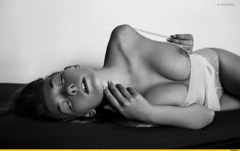 Гифки красивых девушек ню