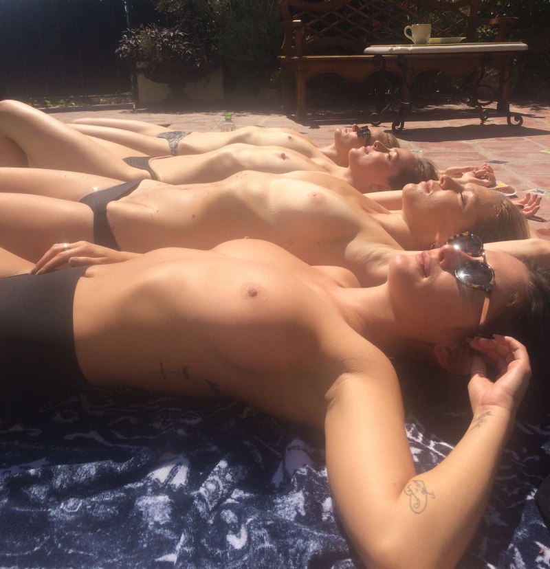 Дакота Джонсон обнажëнка