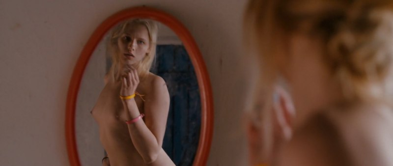 Александра Бортич вагина