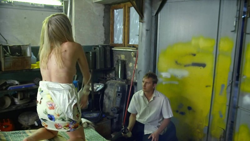 Яна Глущенко голая без трусов