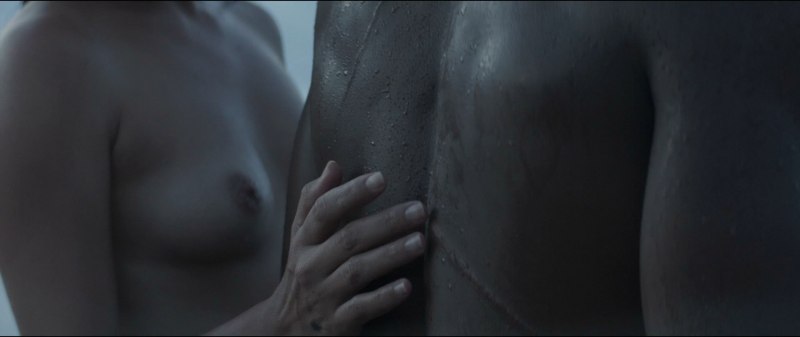 Адриана Угарте топлесс