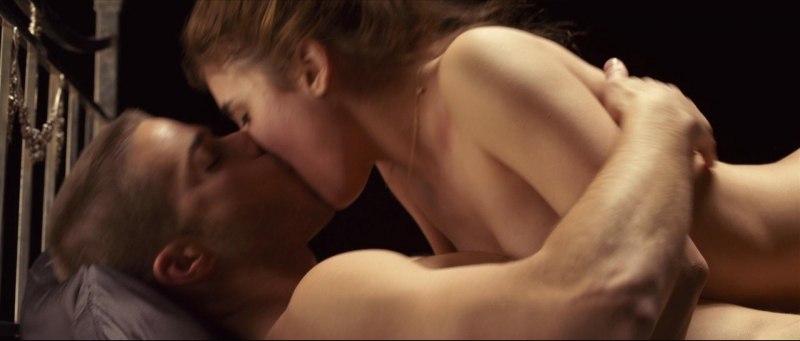 Адриана Угарте голая гиф