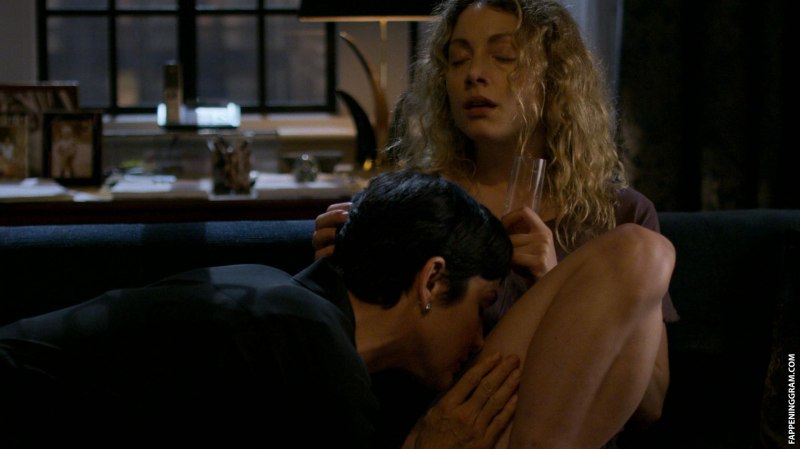 Carrie Anne Moss эротические сцены