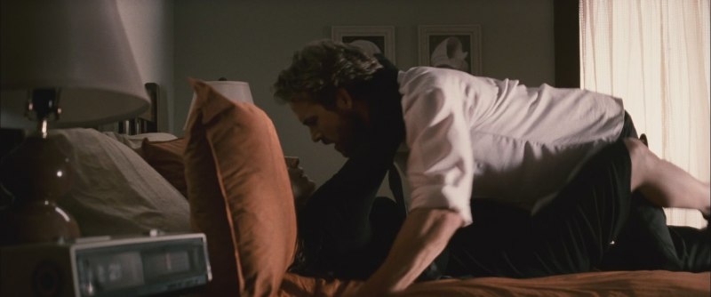 Матрица Нео и Тринити голая