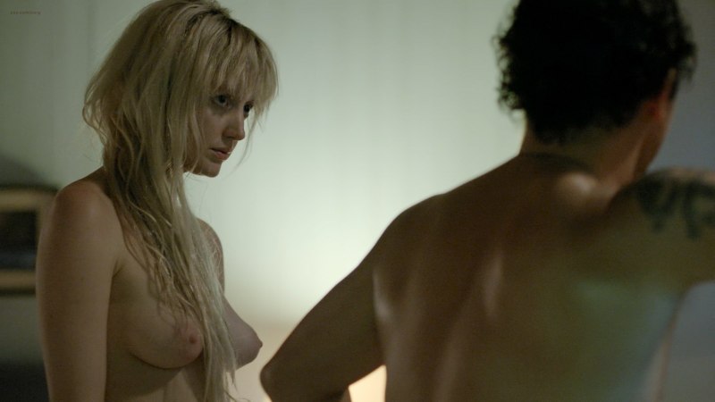 Андреа Райзборо топлес