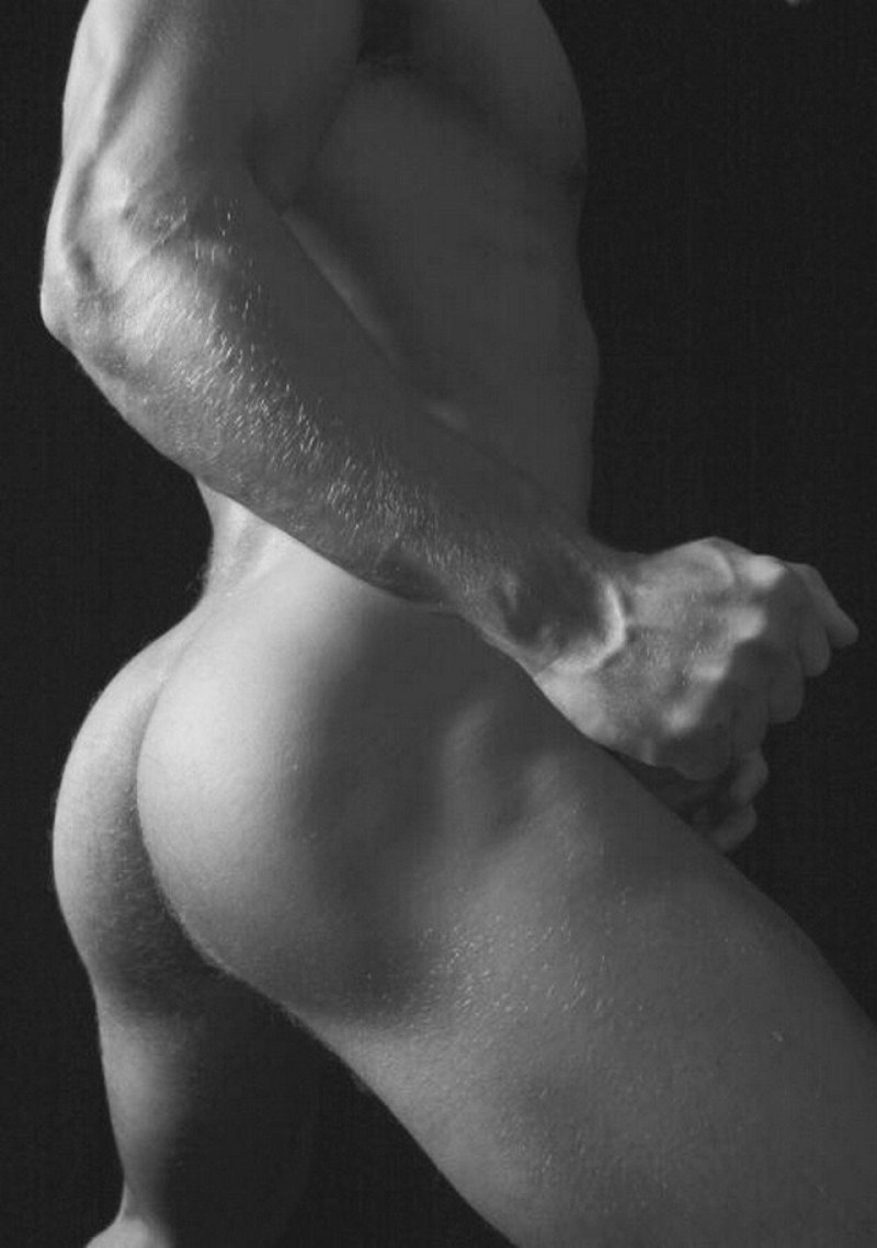 Красивые голые мужские попы