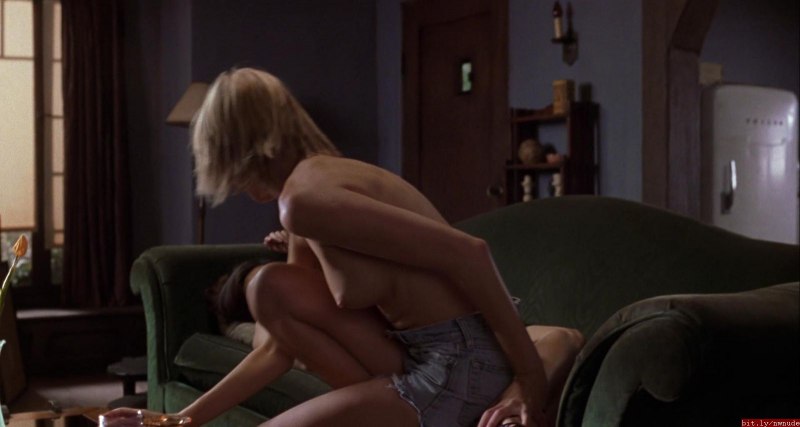 Наоми Уоттс Лаура Хэрринг лесби