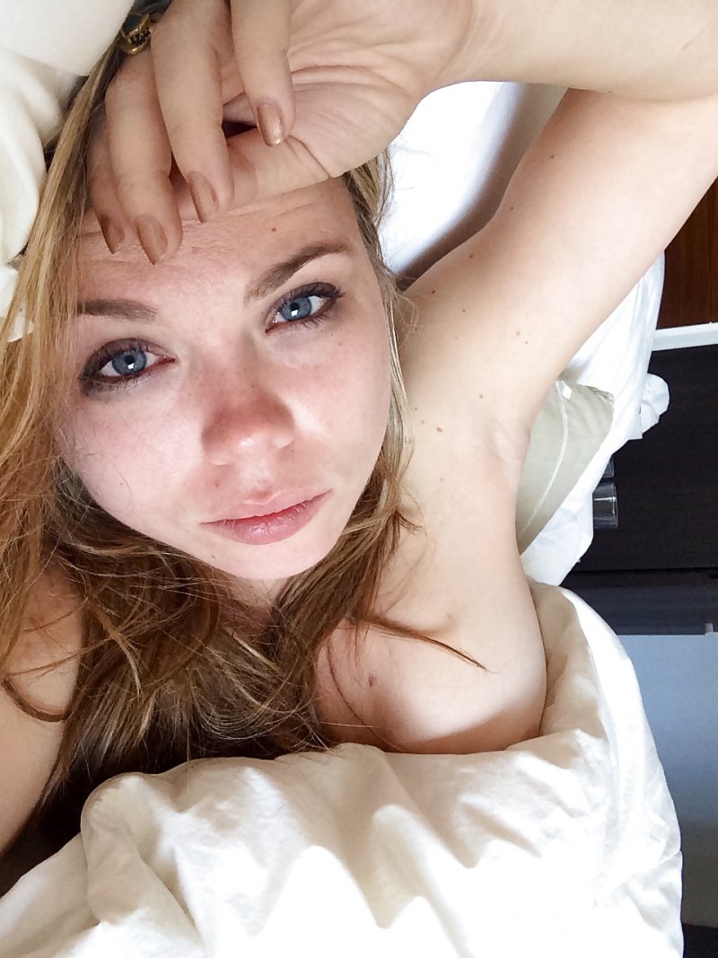 Фейки голой Аманда Байнс