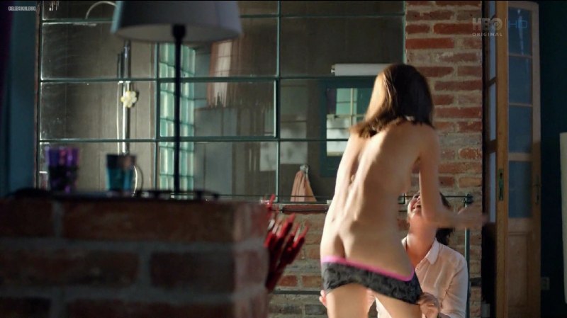 Эванджелин Лилли стриптиз