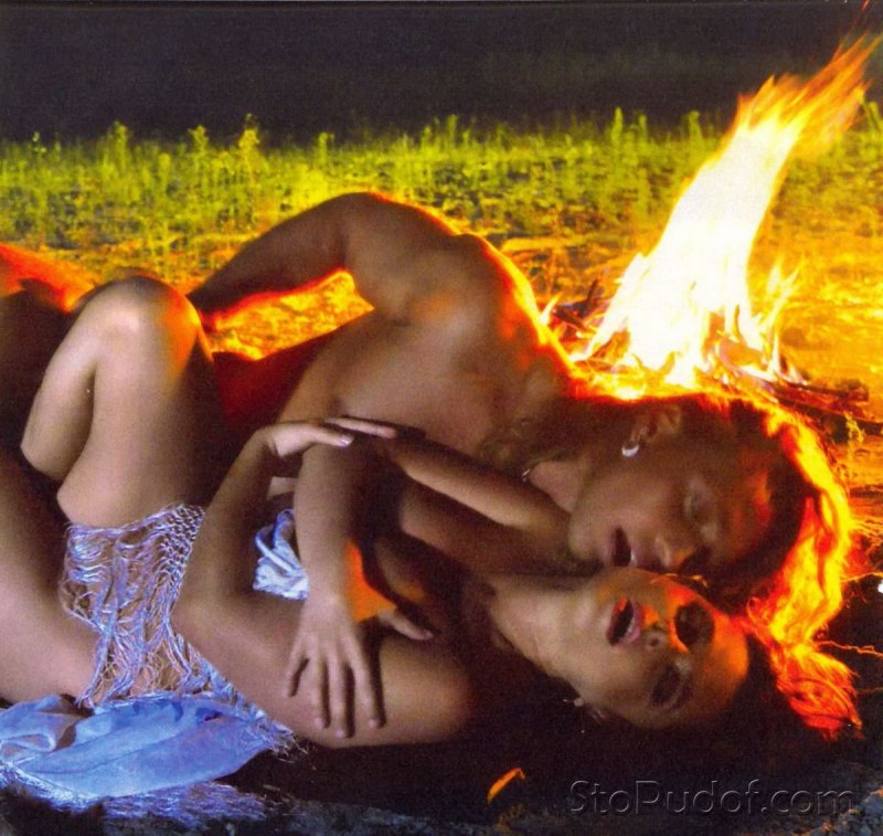 Голая голая голая голая голая голая голая Королева