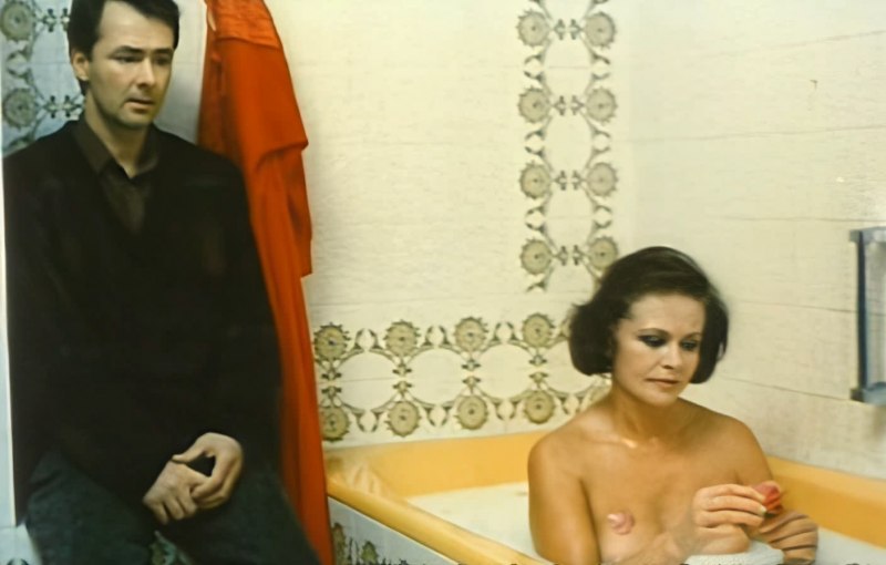 Наталья Гундарева нагишом