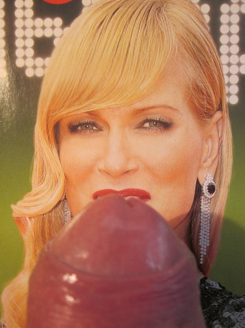 Голые сиськи Олеси Судзиловской