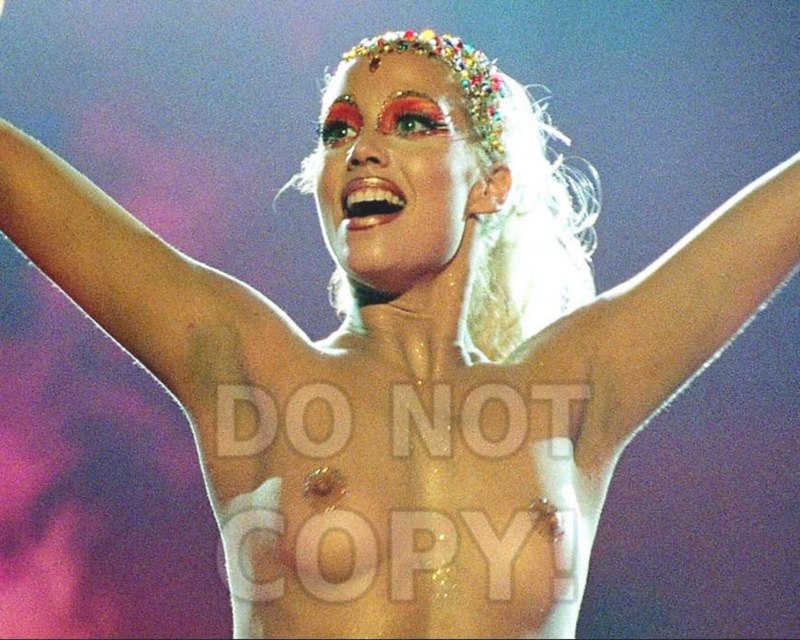 Элизабет Беркли голая в кино