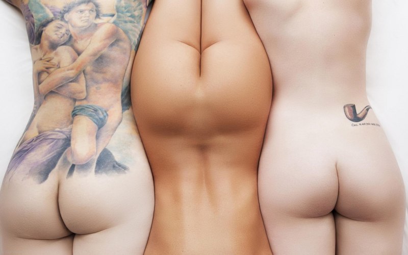 Красивые голые женские попки