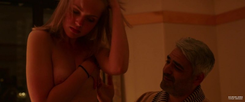 Софья Озерова ню