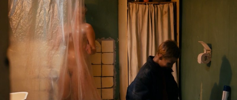 Го́лая Мари́на Девятова́