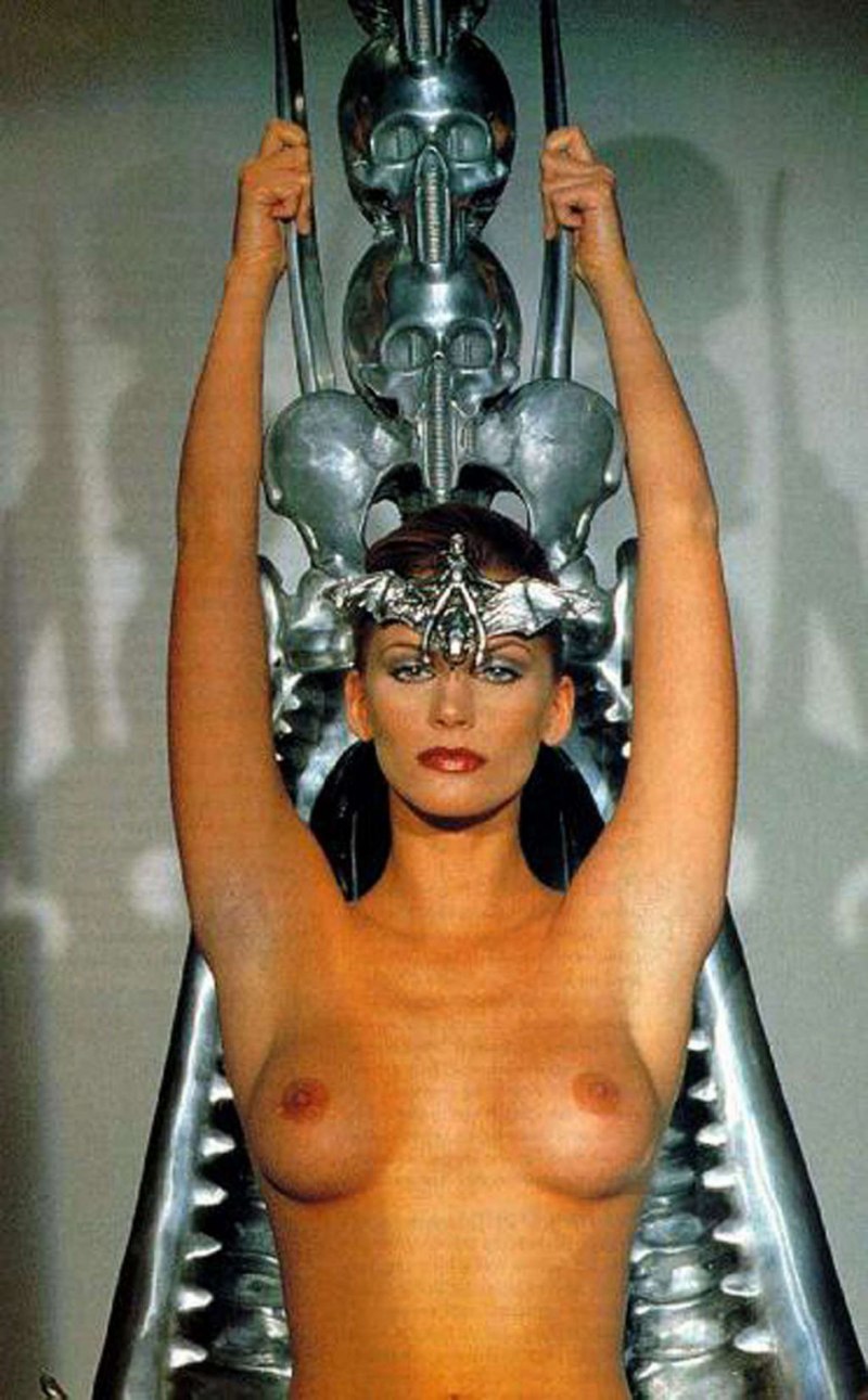 Наталья Хенстридж голая