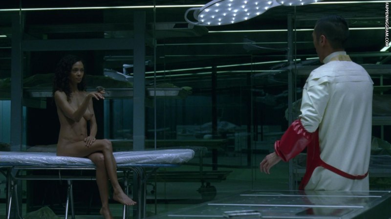 Кинокадры голой Тэнди Ньютон