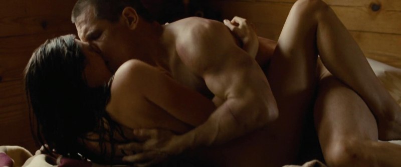 Элизабет Олсен грудь сиськи