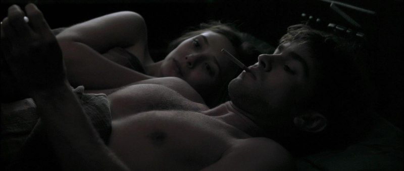 Элизабет Олсен голая в фильме