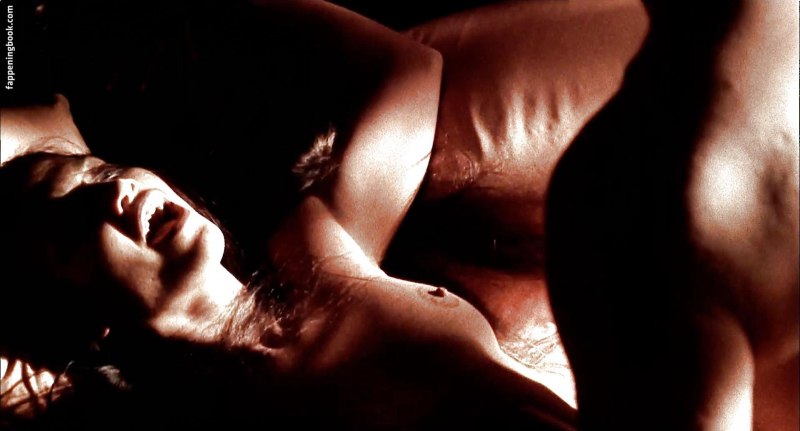 Дженнифер Лопес голая в фильме