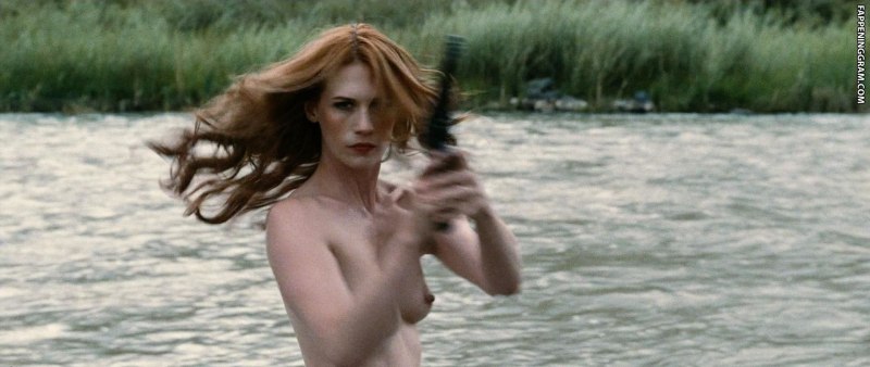 Джейнуари Джоунс голая