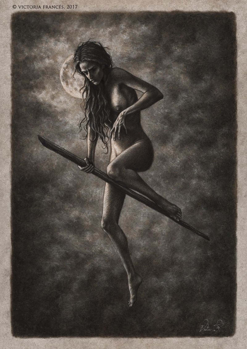 Голые ведьмы на темном фоне