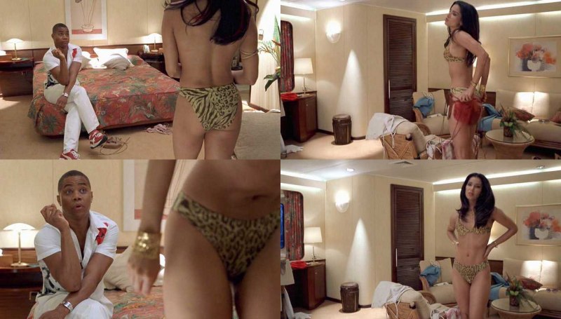 Розалин Санчес топлесс