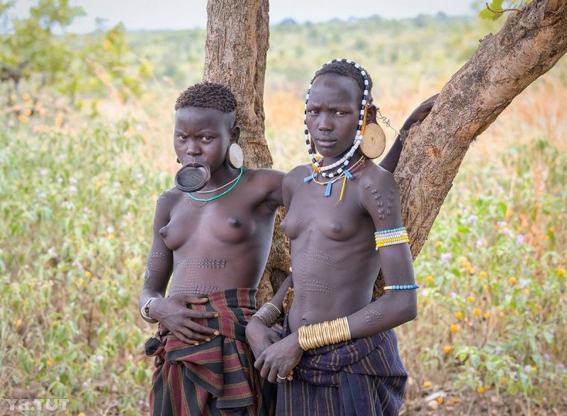 Африканское племя Химба голые