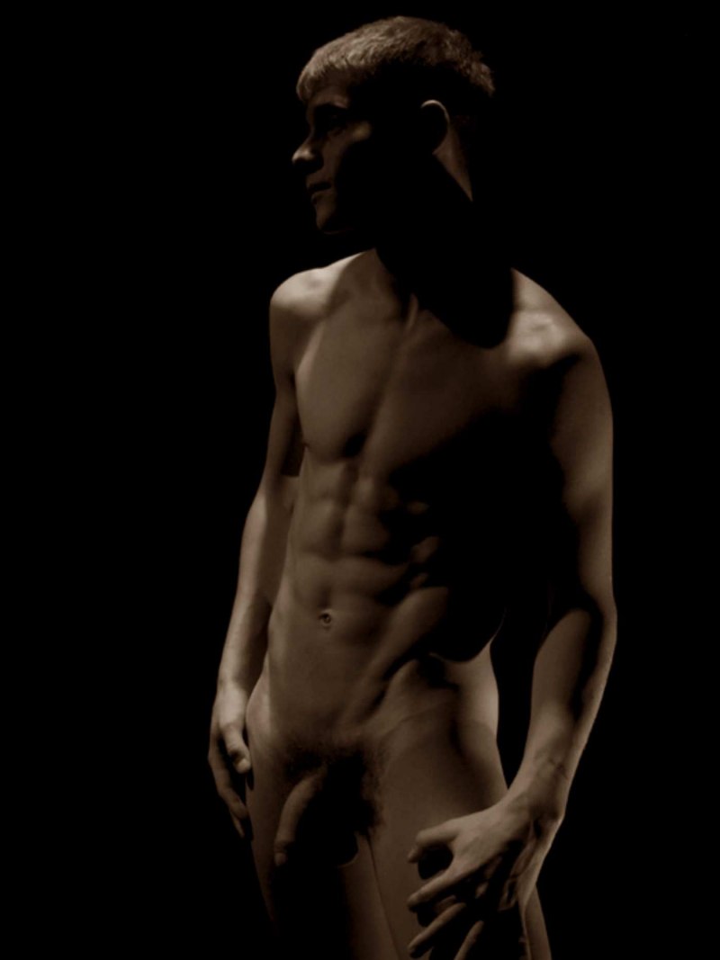 Голый мужик в полный рост