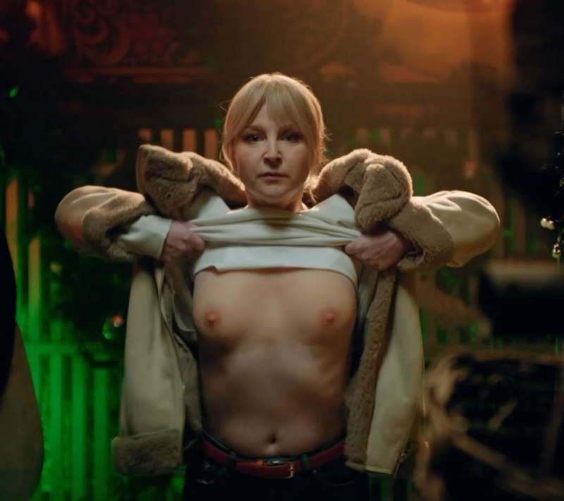 Ольга Медынич голая грудь