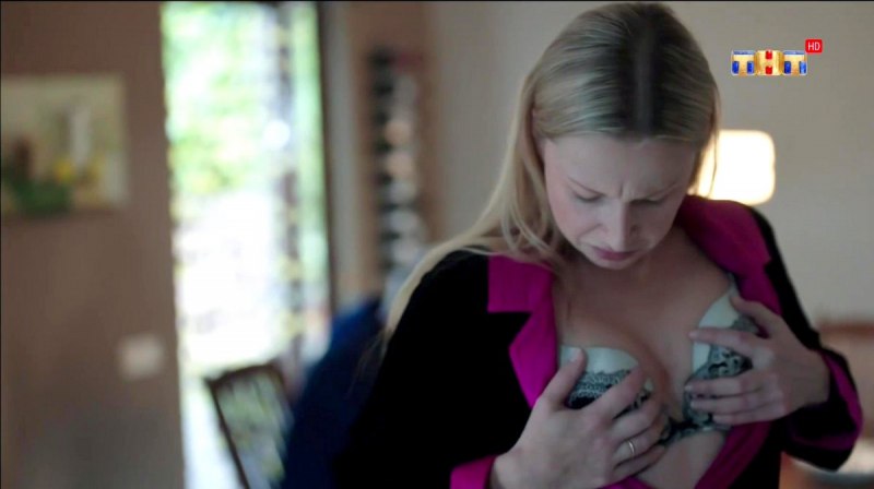 Ольга Медынич грудь