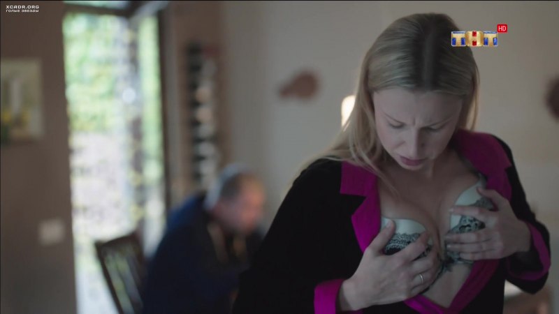 Ольга Медынич бюст