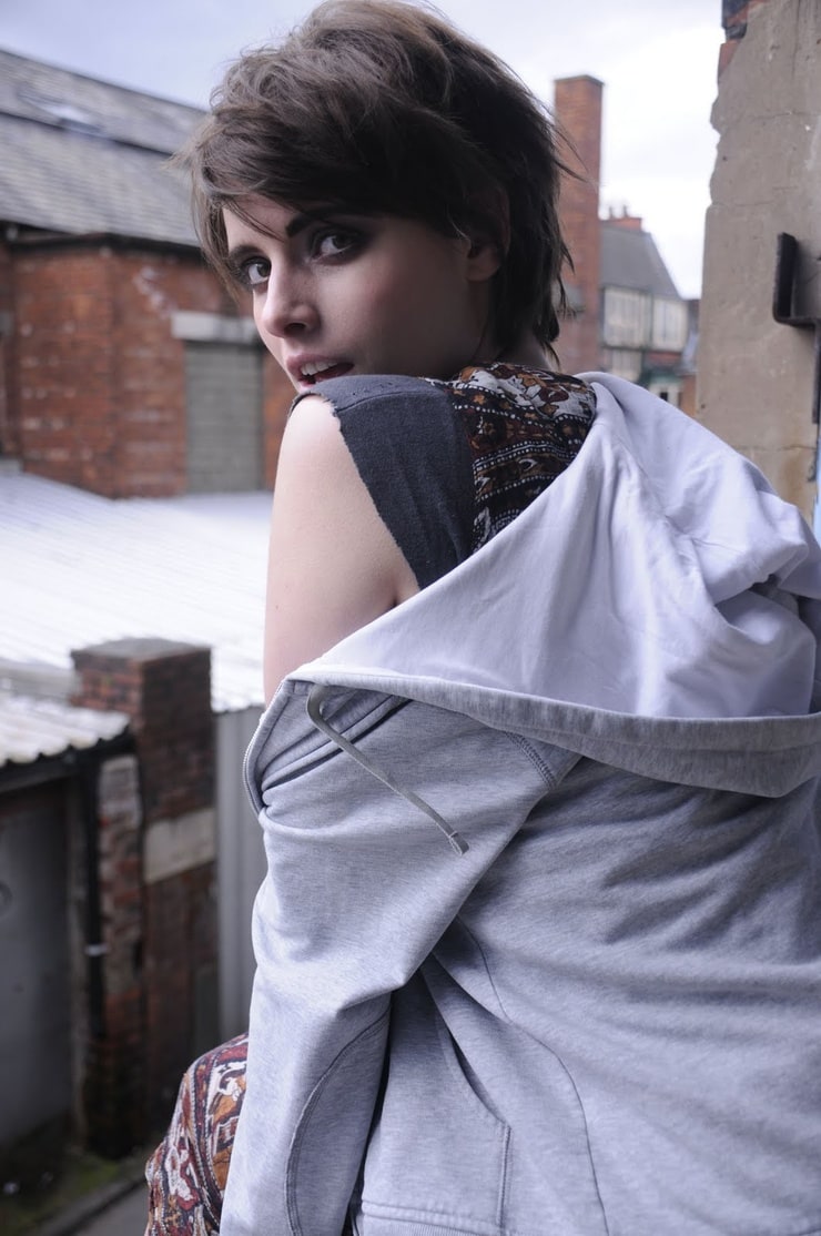 Ханна бритланд голая (56 фото)