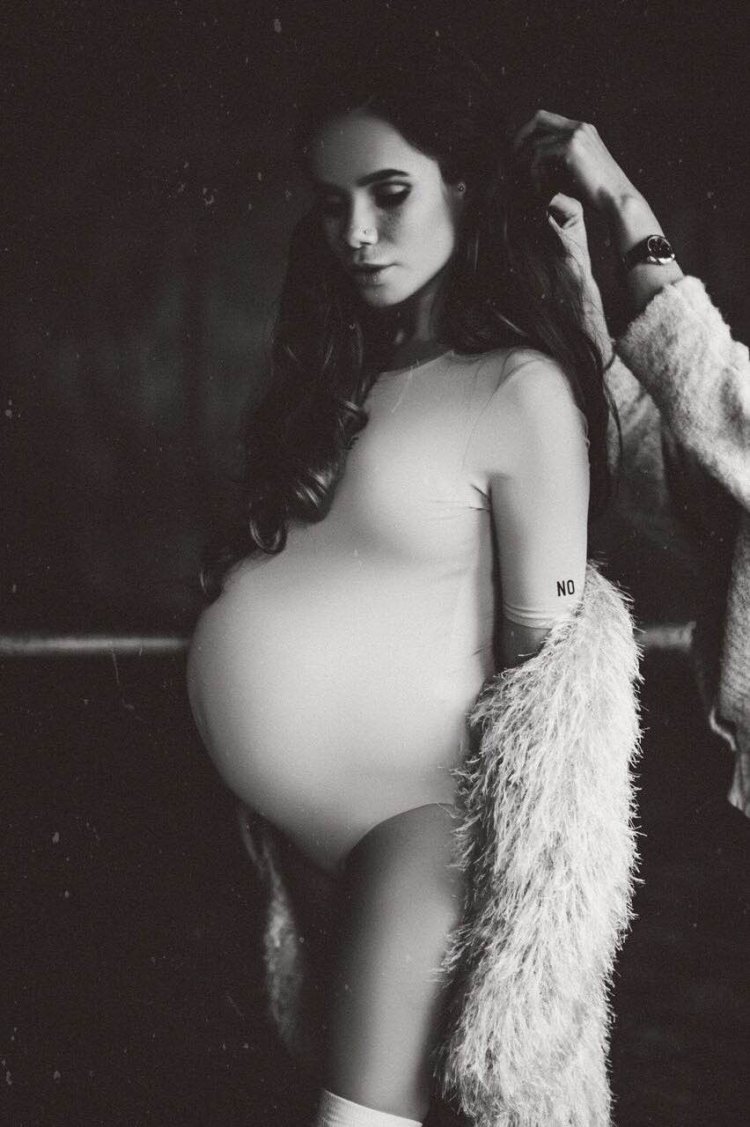 Порно с айзой анохиной (55 фото)