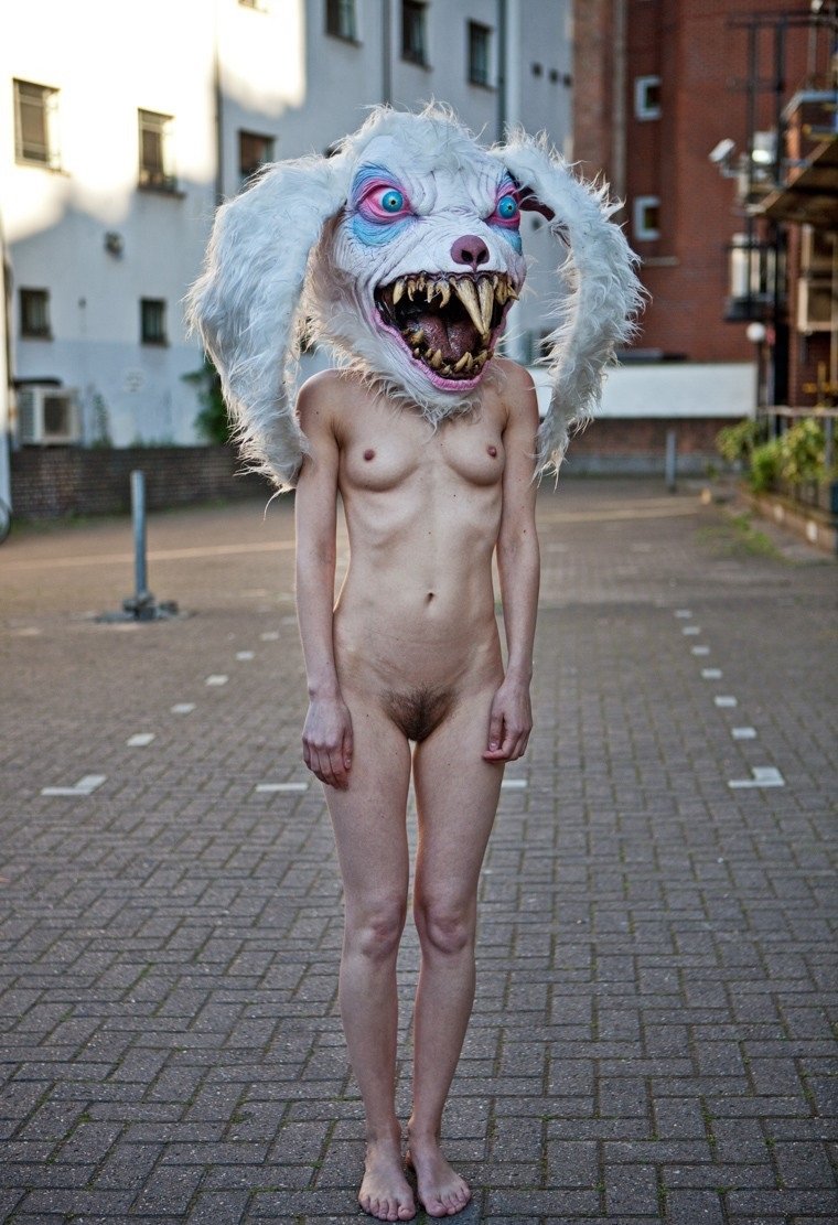 Противные голые женщины