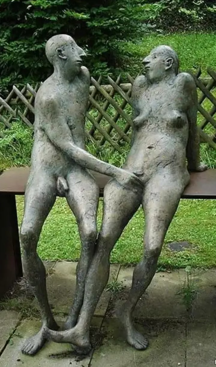 Порнографические скульптуры