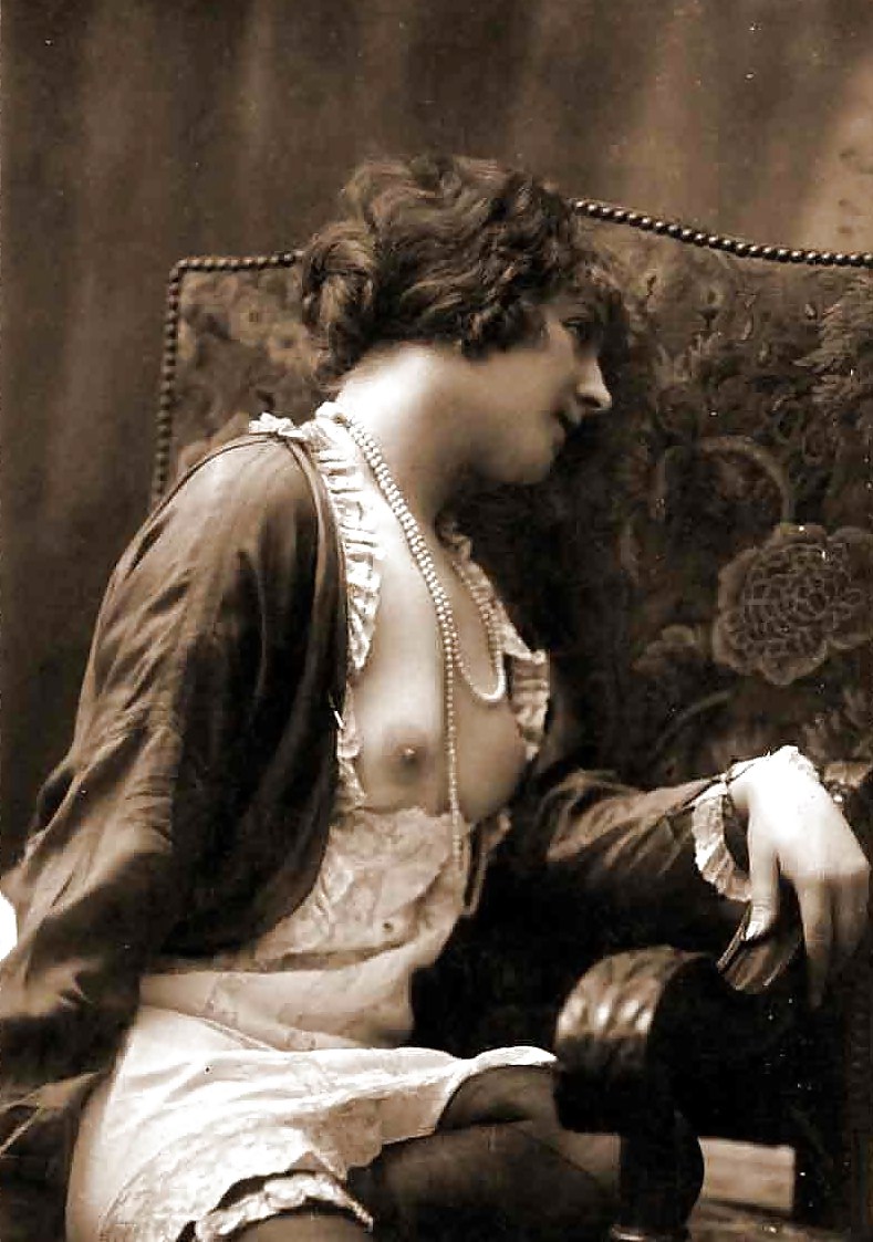 Эротические фотокарточки 19 века